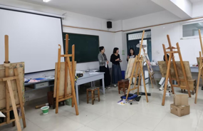 美术学院开展专业教室卫生安全专项检查 